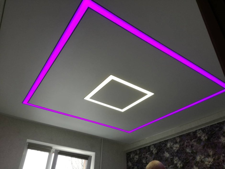 Теневой профиль с подсветкой для натяжных потолков