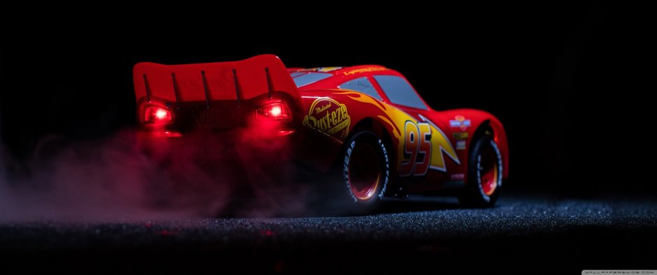 Lightning MCQUEEN cars 3 Pixar Disney 4k