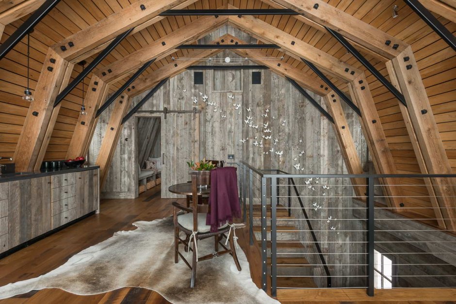 Дом-сарай Barn House внутри