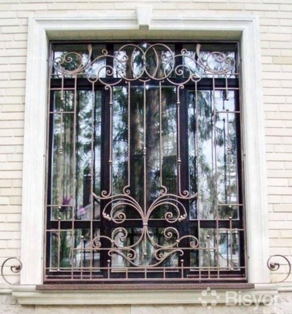 Решётка окно в Ташкенте