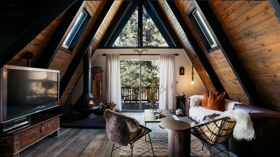 A frame House Эндрю Геллер