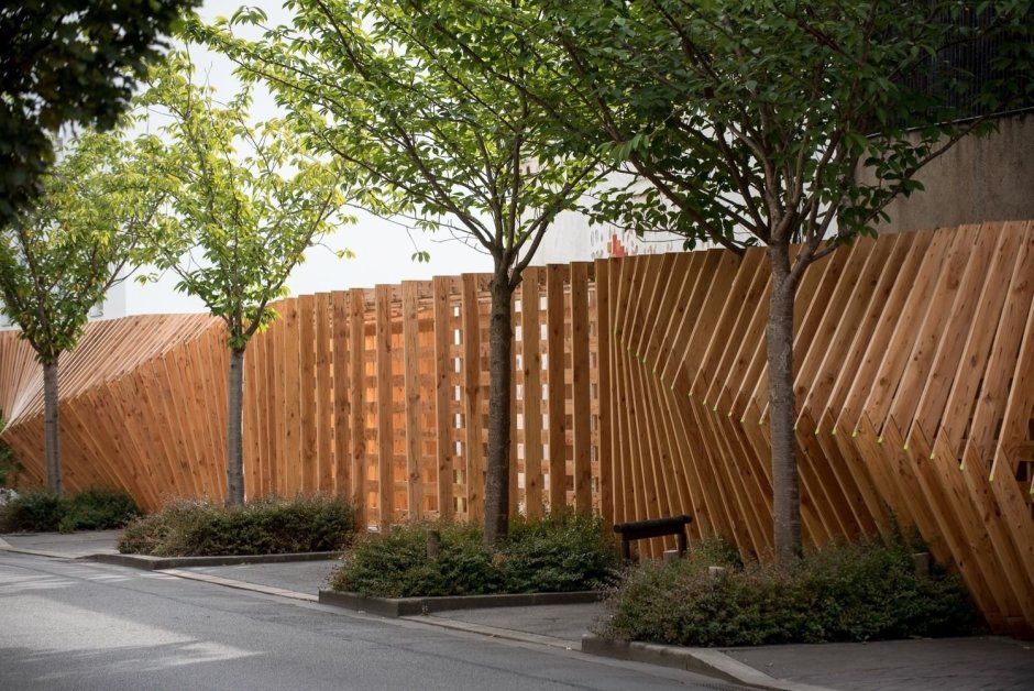 Дизайнерский деревянный забор