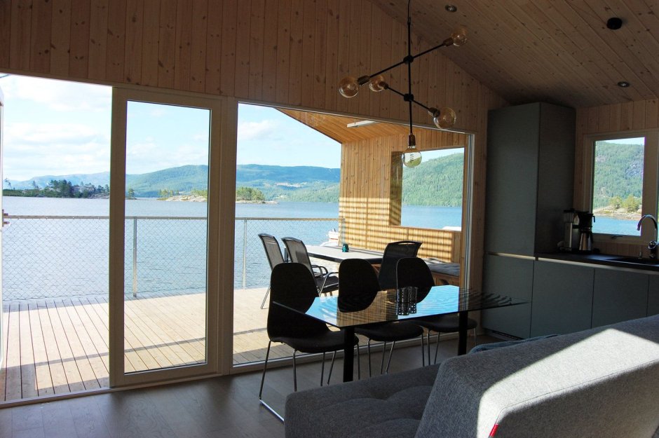 Дома в Норвегии с панорамными окнами
