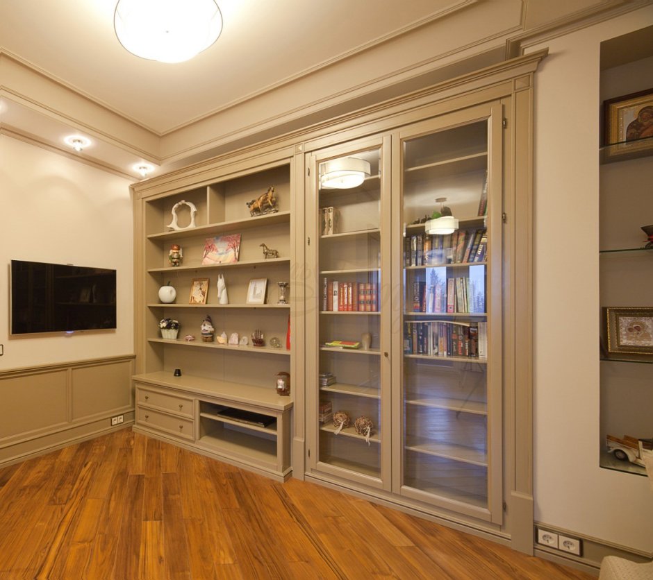 Встроенные книжные шкафы