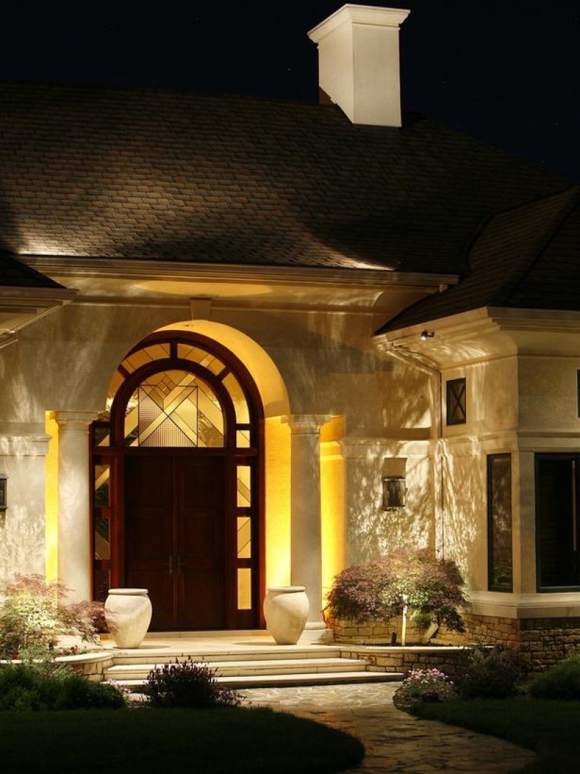 Декоративная подсветка фасадов