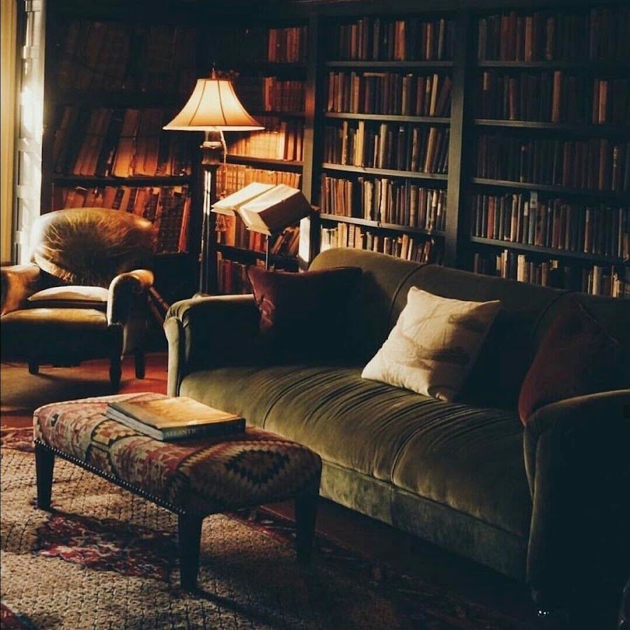 Комната с книгами