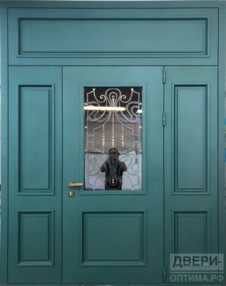 Металлическая дверь с фрамугой антик