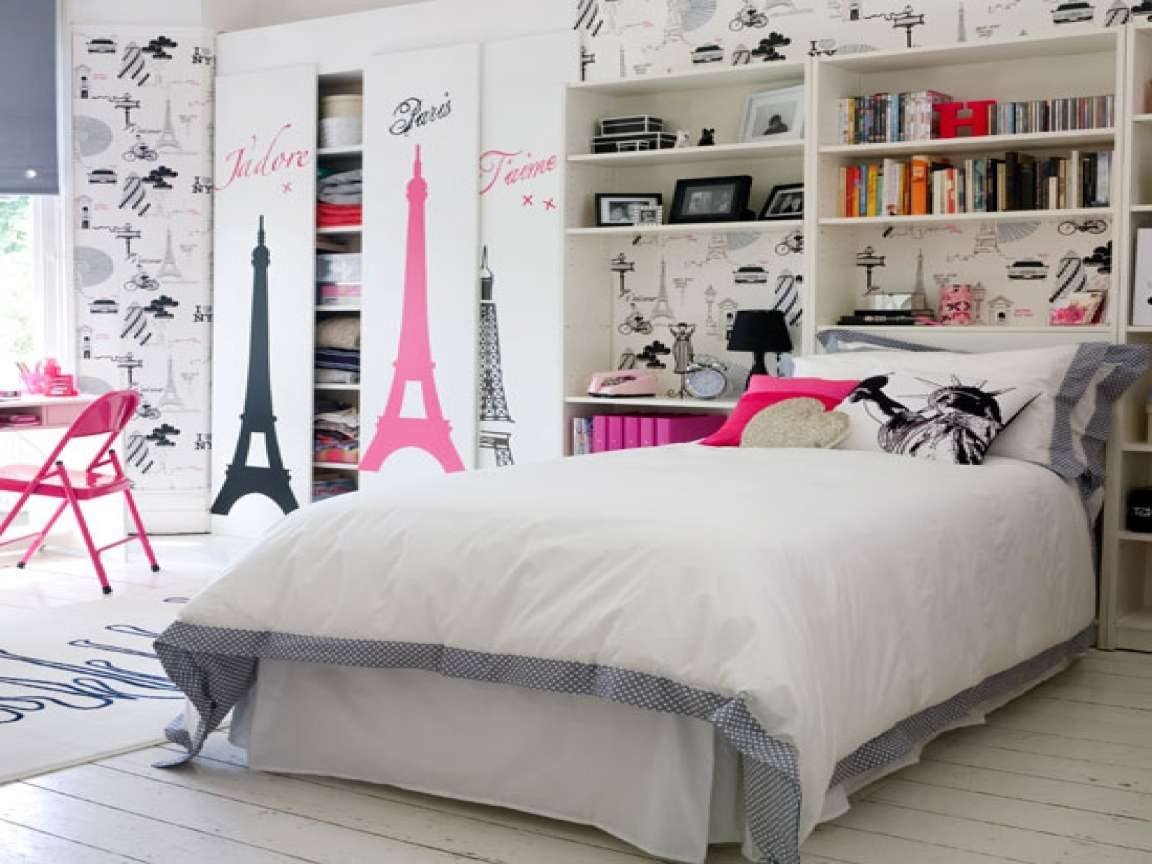 Комната для девочки в парижском стиле