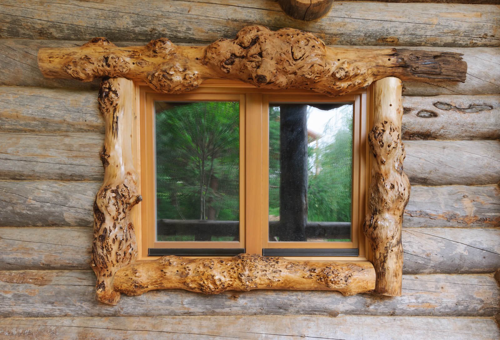 Обналичка на окна в деревянном доме фото