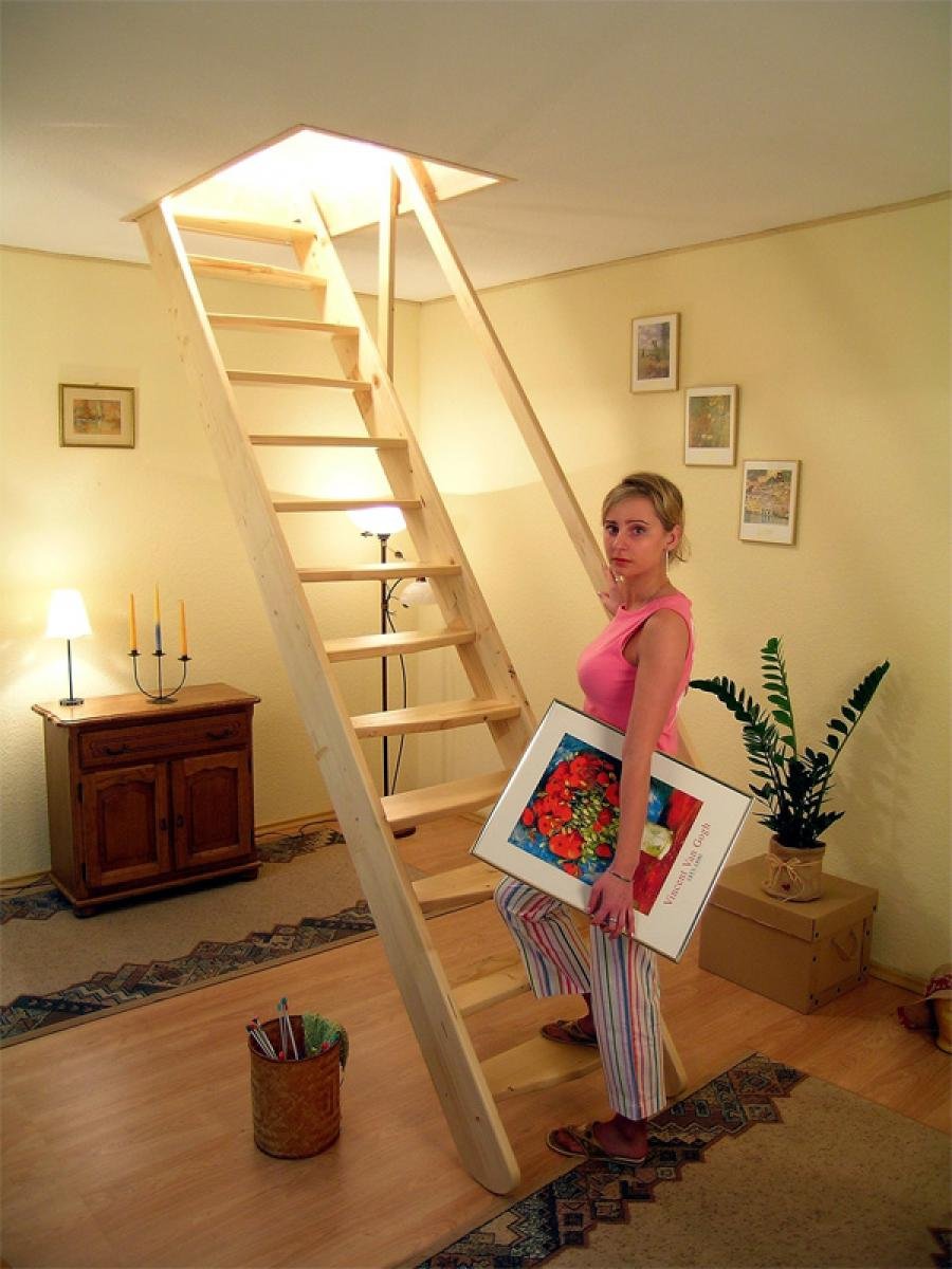 Расположение лестниц в частном доме