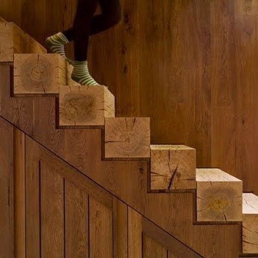 Лестница деревянная из досок