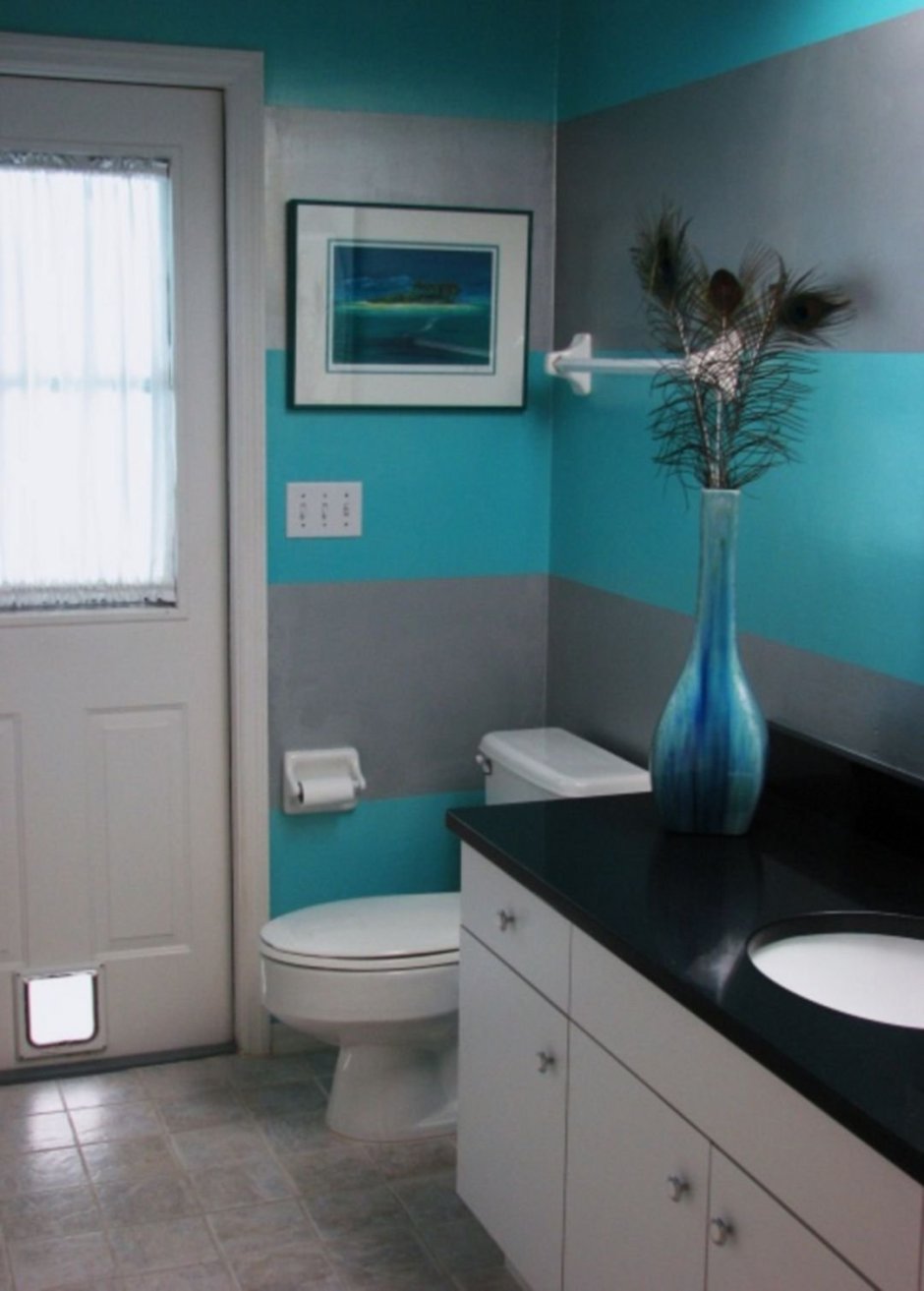 Ванная с окрашенными стенами