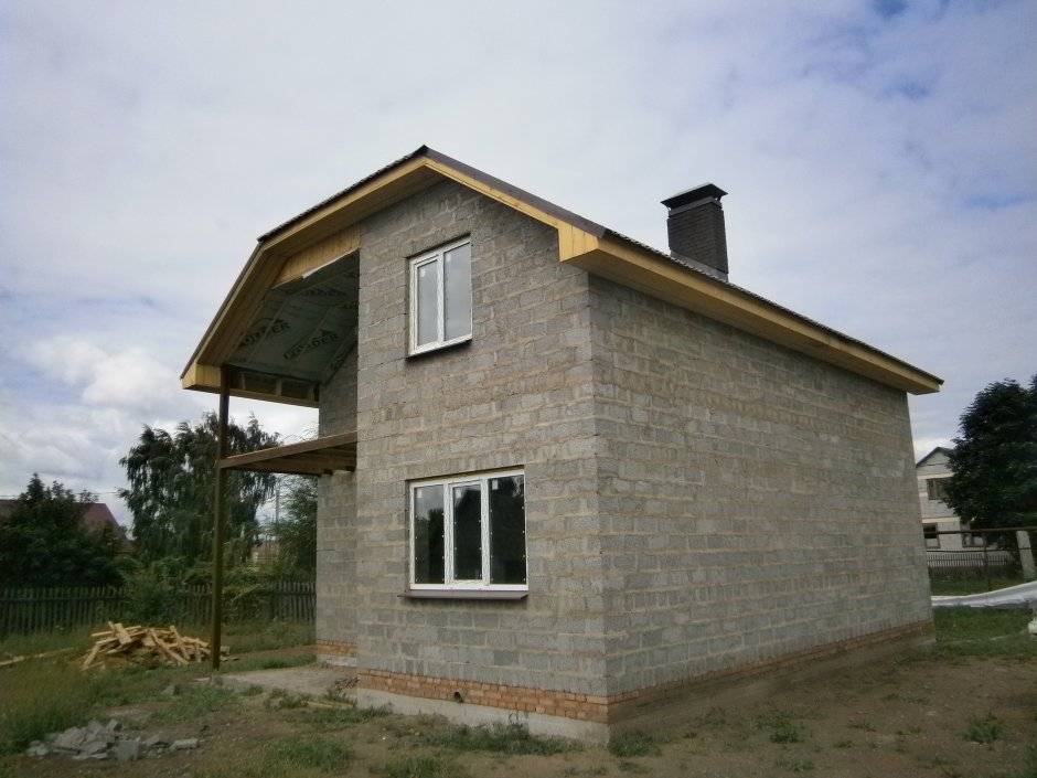 Дачный дом из керамзитобетонных блоков