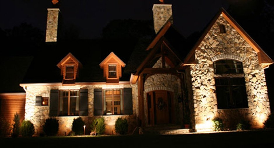 Архитектурная подсветка загородного дома