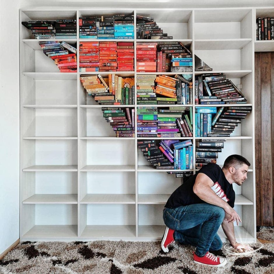 Книжная полка милая