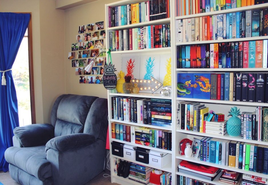 Шкаф для буккроссинга