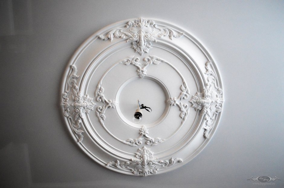 Роспись гипсовой лепнины