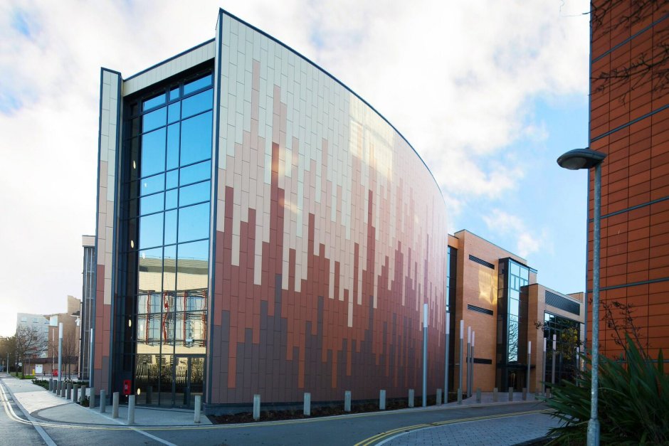 Facade School keramogranit