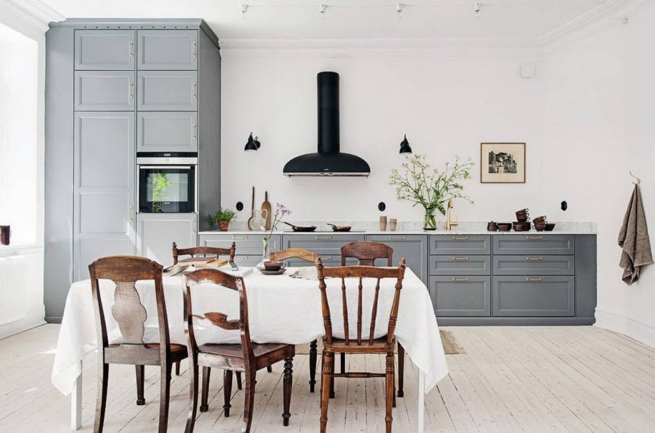 Кухня в скандинавском стиле без декора