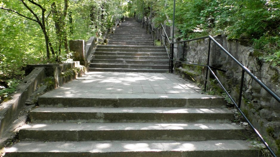 Каменная лестница