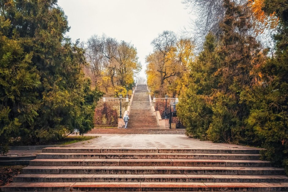 Каменная лестница в горах