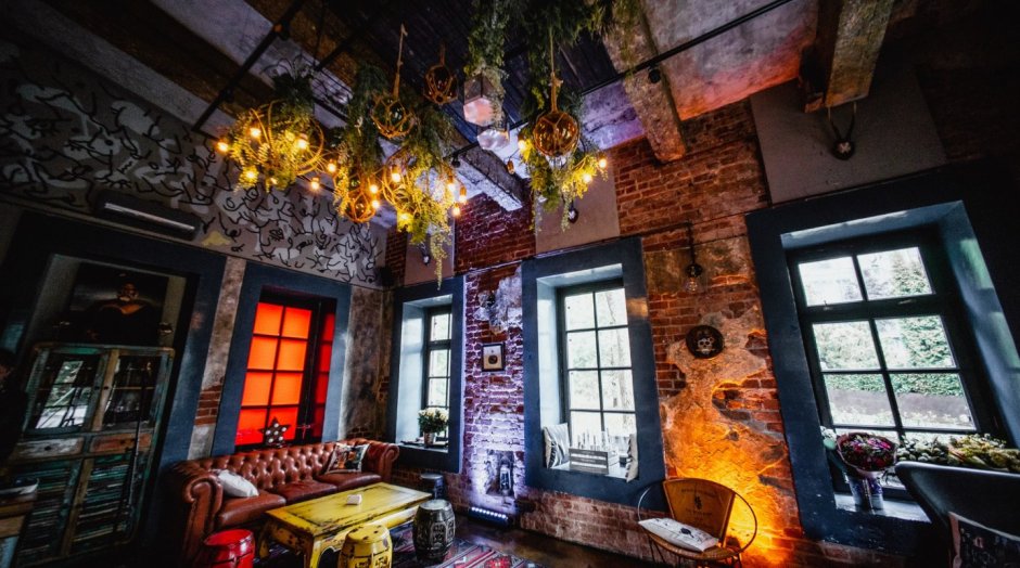 Loft Hall 4