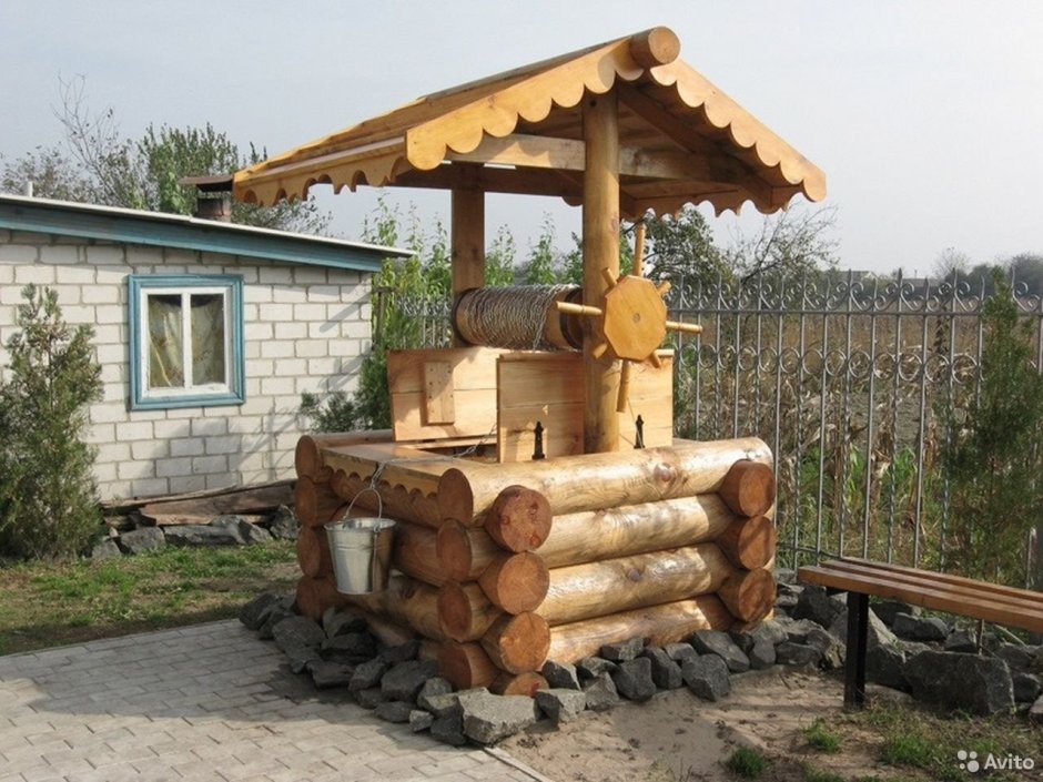 Колодец деревянный