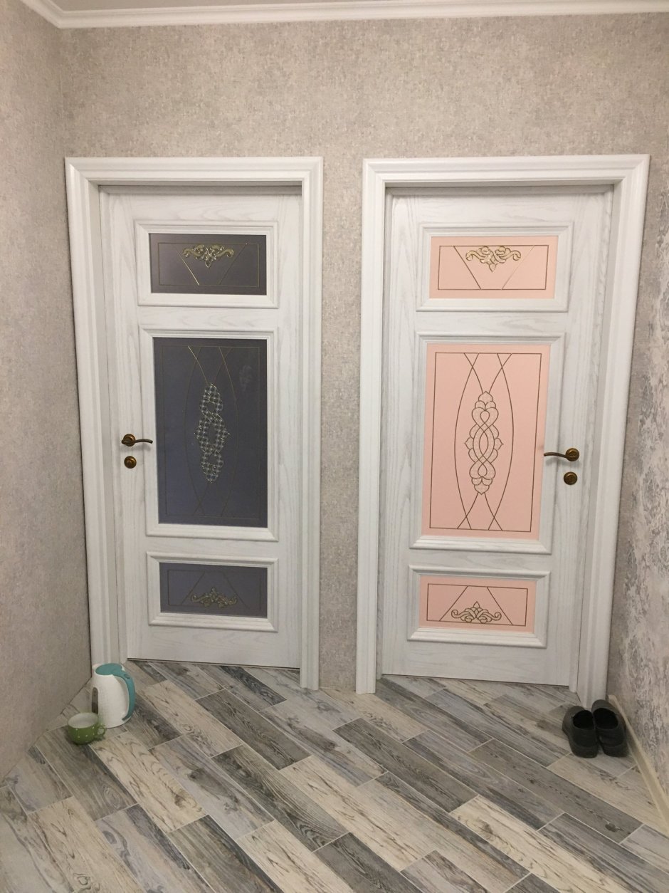 Двери дворецкий Готика белый ясень