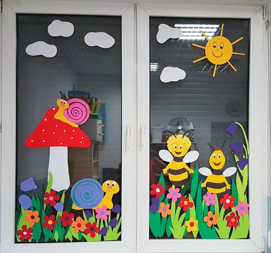 Летнее украшение окон в детском саду
