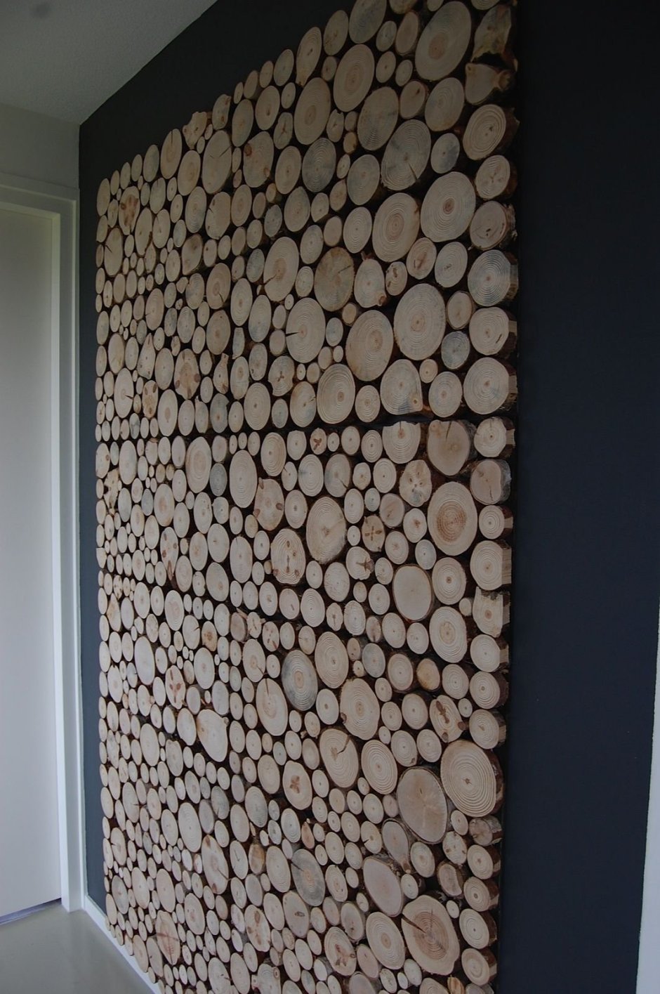 Спилы дерева для декора стены