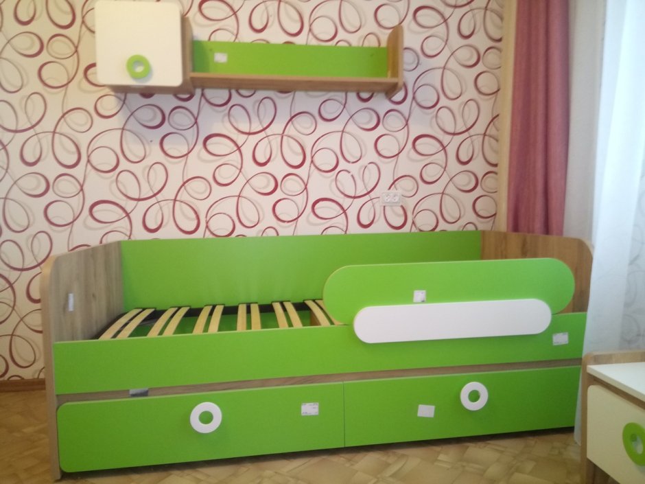 Кровать клюква с ящиками