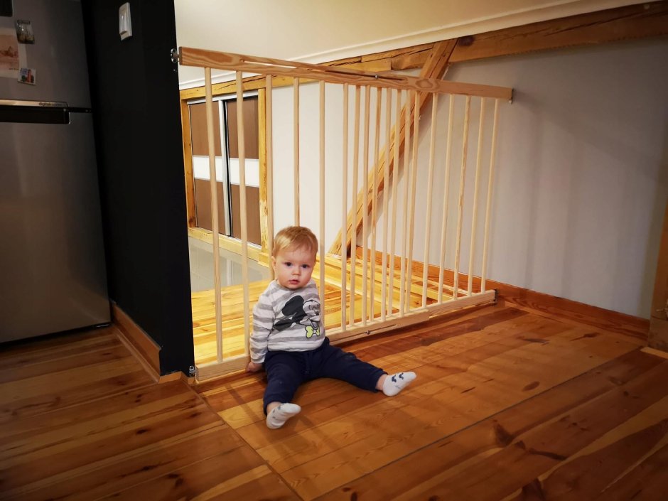 Защита на лестницу от детей