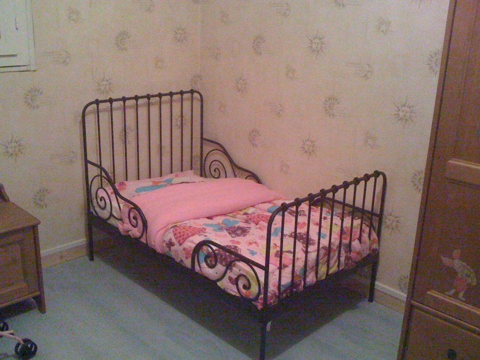 Ikea minnen кровать