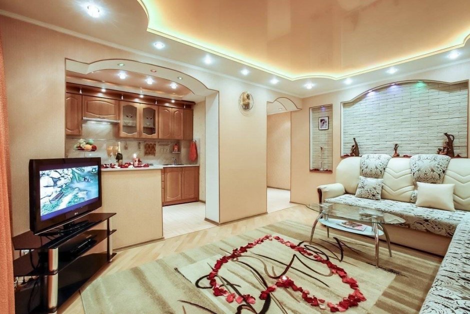 Фиолетовая кухня в интерьере