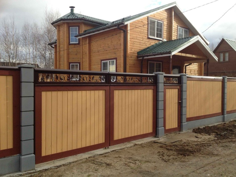 Красивый забор из профнастила
