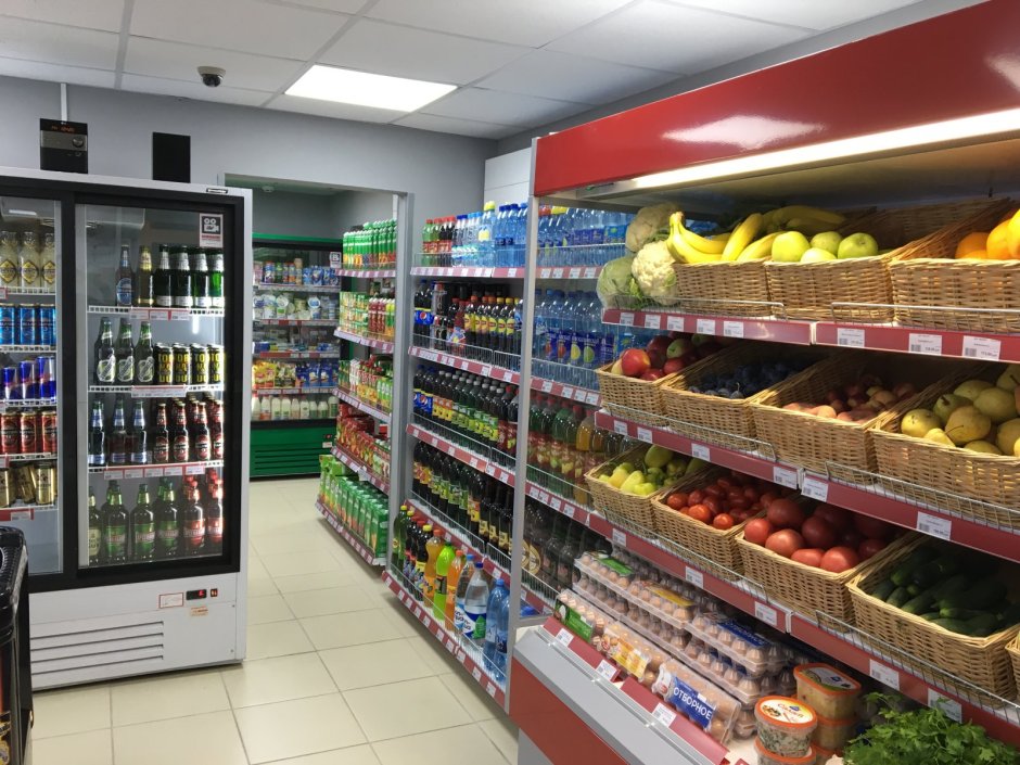 Продуктовый магазин внутри