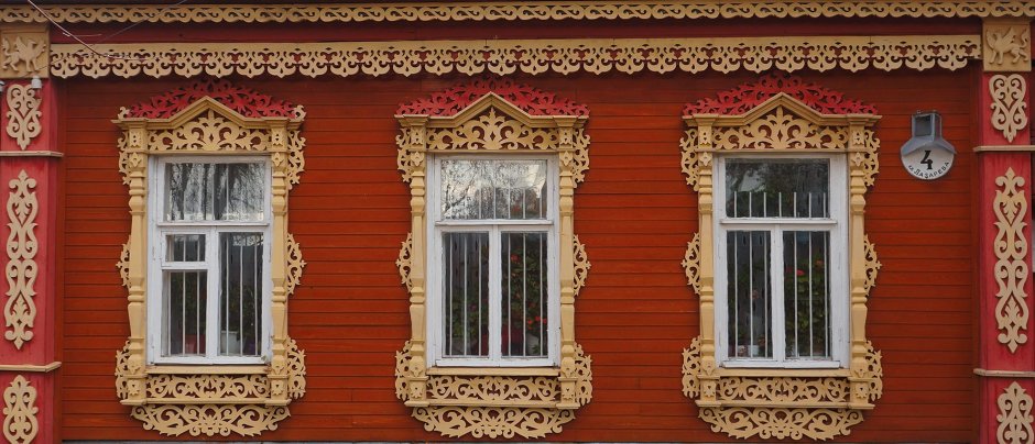 Прорезная резьба наличники