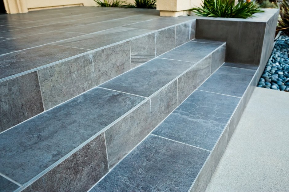 Exagres Esq. Metalica Basalt 33,5x33 ступень