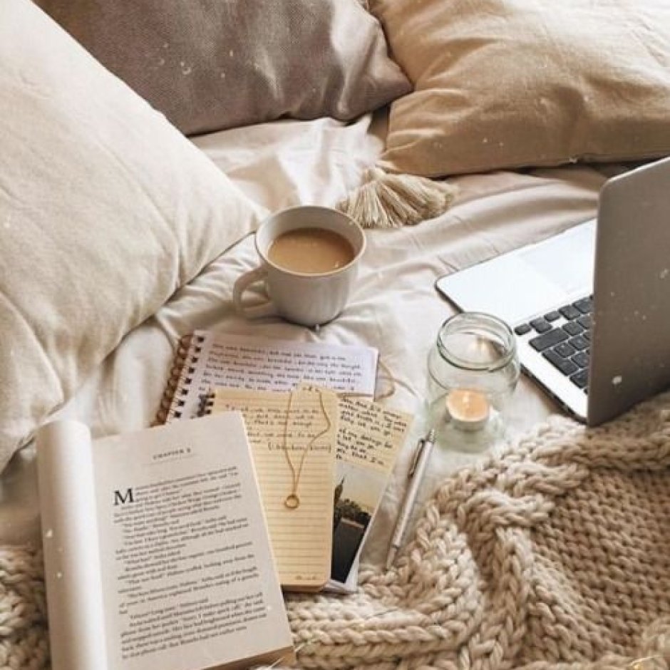 Книги в интерьере