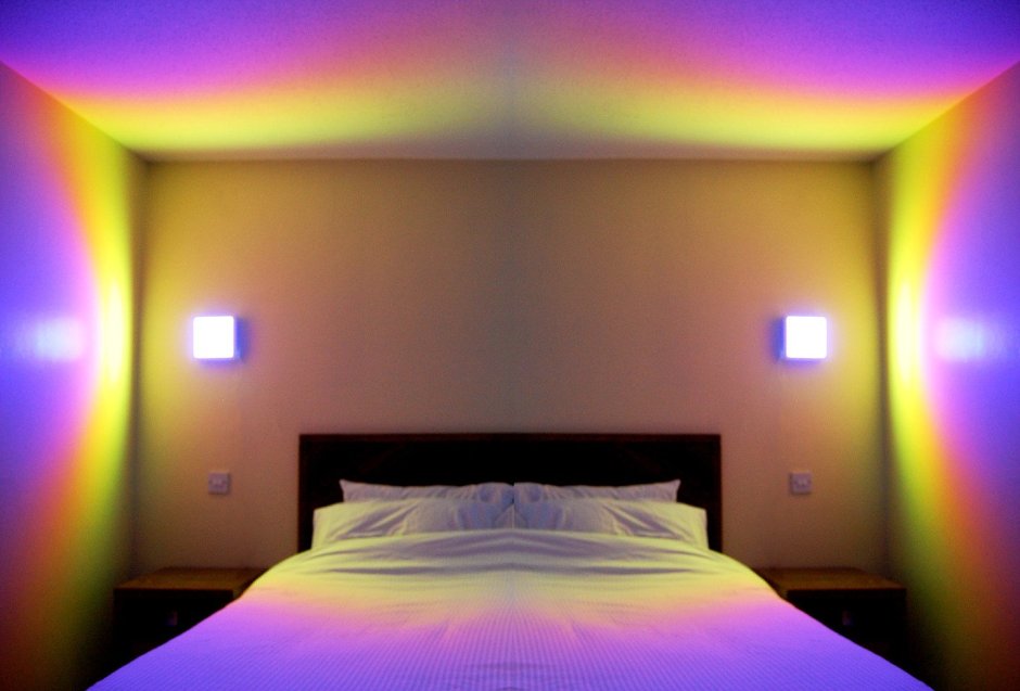 RGB лента подсветка для комнаты