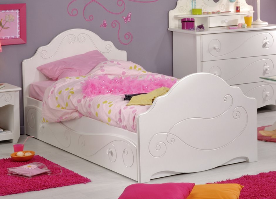 Кровать детская для девчонки