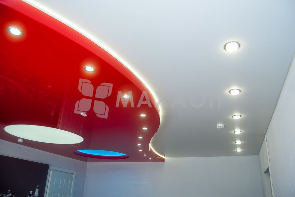 Махаон потолки