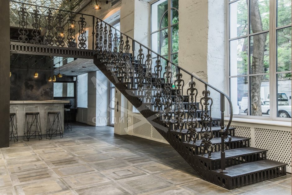 Красивые кованые лестницы