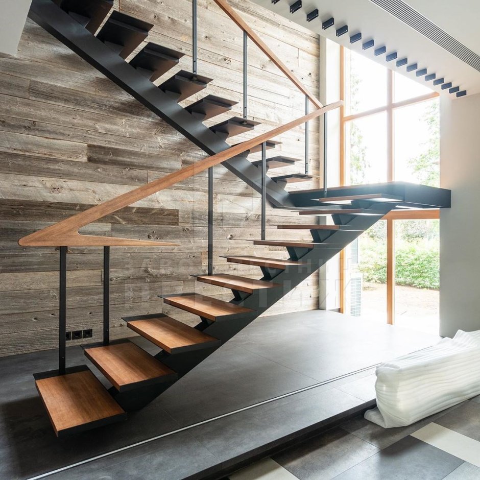 Кирпичные косоуры