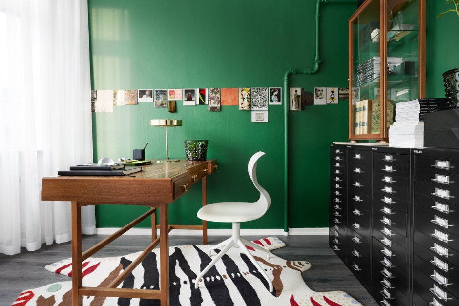 Офис в стиле лофт с зеленым