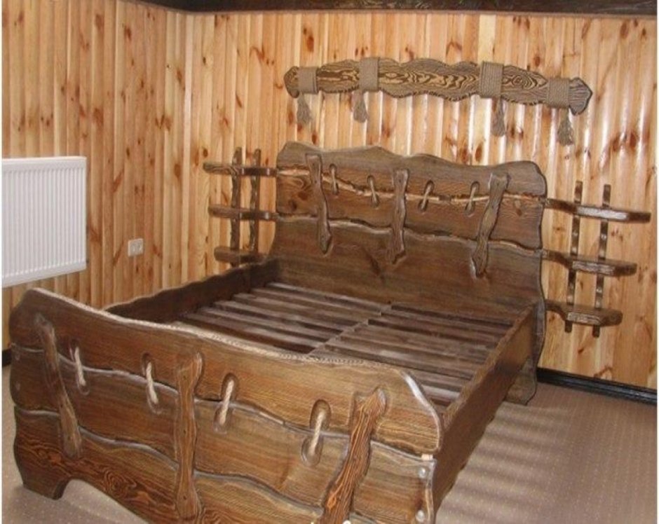Кровать под старину из дерева Богатырская