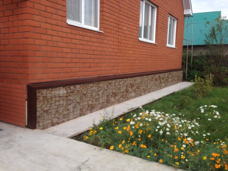 Материалы для отделки цоколя