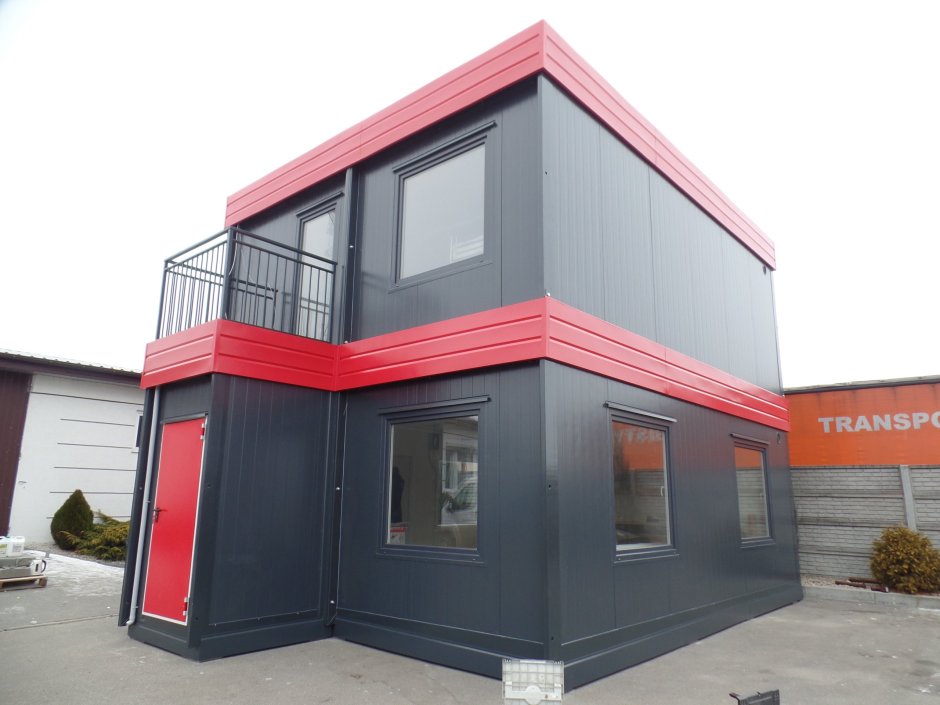 Домик из блок контейнеров