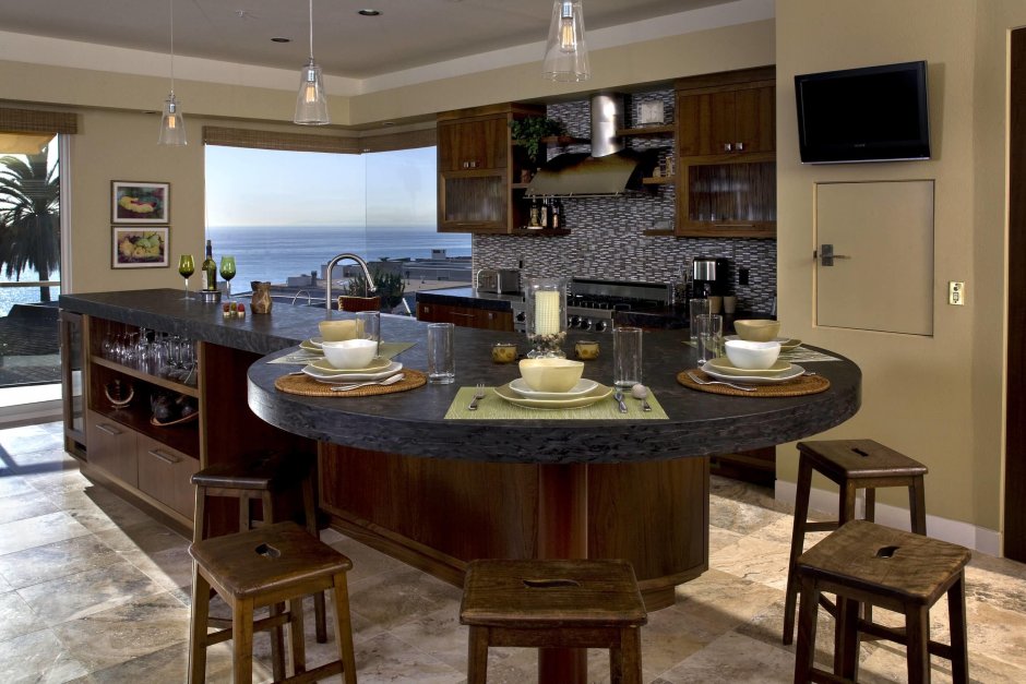 Кухонный остров со столом