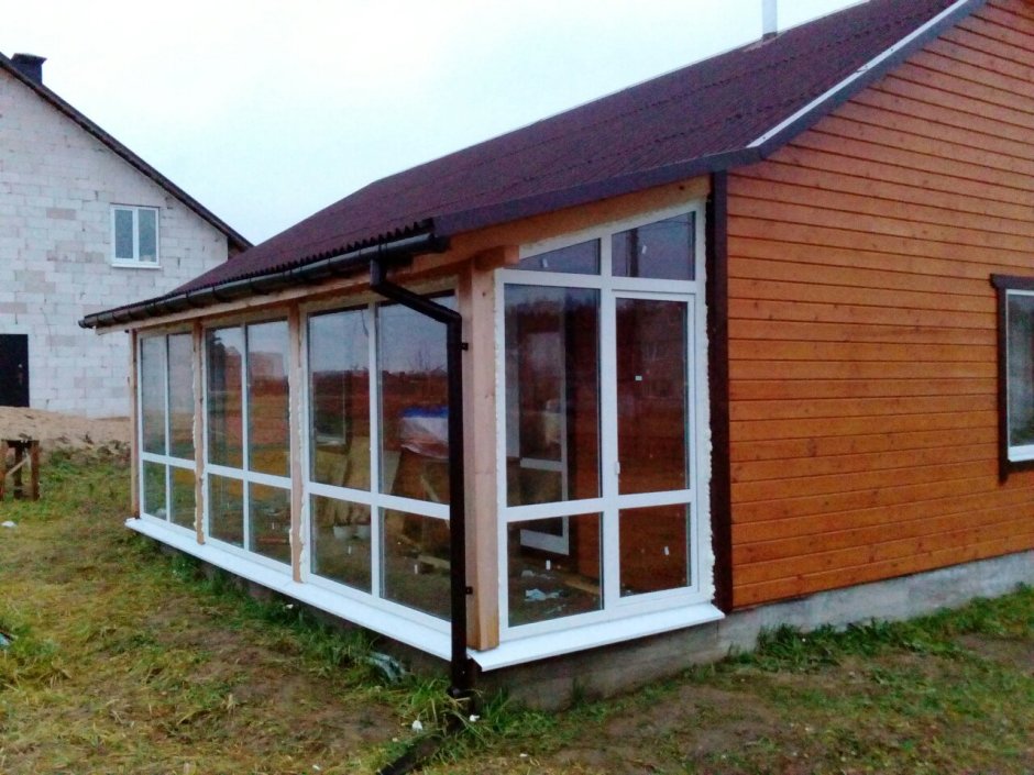 Пластиковые окна для веранды в одно стекло